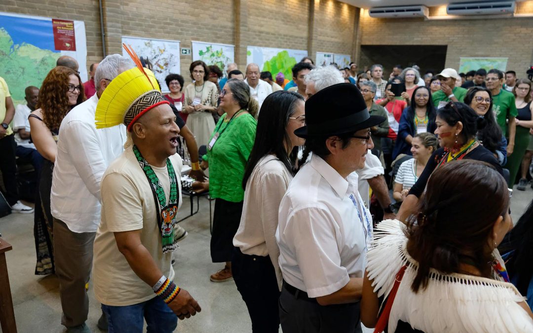 AMAZÔNIA REAL: Povos tradicionais e indígenas da bacia amazônica resistem aos megaprojetos