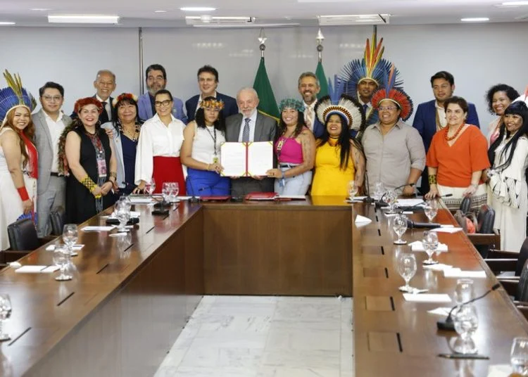 BRASIL DE FATO: Lula homologa três novas terras indígenas no Ceará