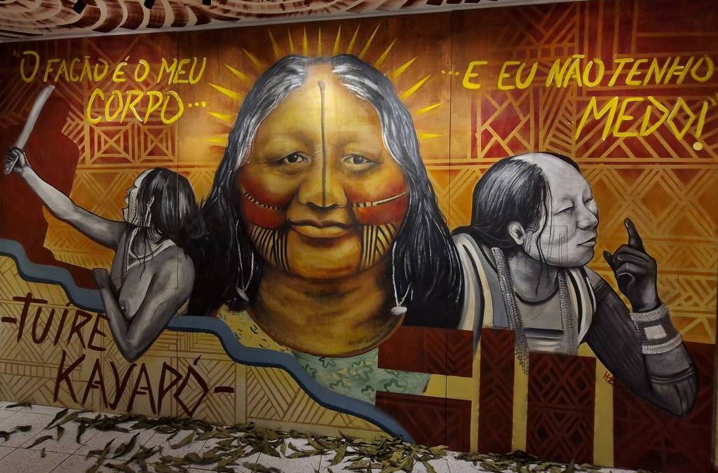FOLHA DE S. PAULO: Exposição em Belém celebra legado da ativista indígena Tuíre Kayapó, símbolo da luta contra Belo Monte