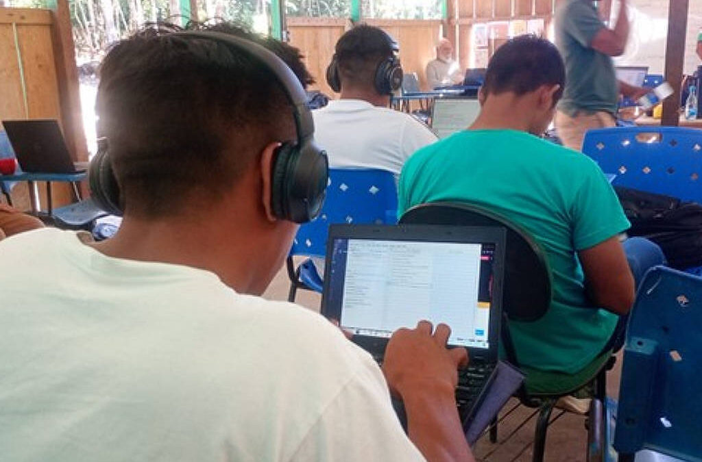 FOLHA DE S. PAULO: Escolas do povo baniwa resgatam saberes tradicionais e incorporam inovação no noroeste amazônico