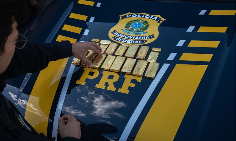 FUNAI: Governo do Brasil apreende ouro avaliado em R$ 8 milhões em ação de combate ao garimpo ilegal que afeta o território Yanomami