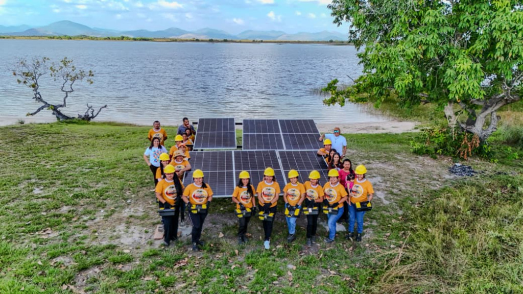CIR: MOMENTO HISTÓRICO: MULHERES INDÍGENAS RECEBEM FORMAÇÃO SOBRE SISTEMA SOLAR FOTOVOLTAICO