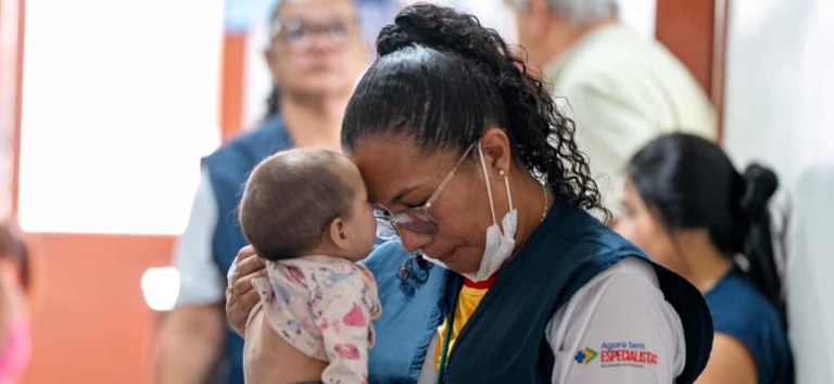 SAÚDE: Programa Agora Tem Especialistas atende indígenas Yanomami em Boa Vista (RR)