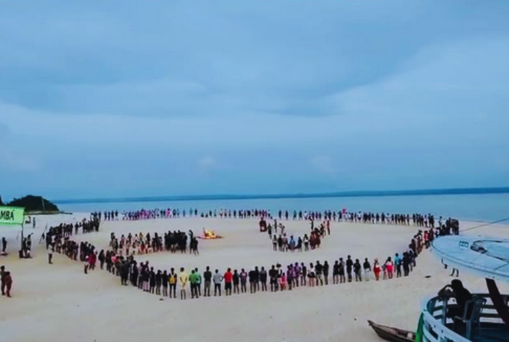 BRASIL DE FATO: Em flotilha a caminho de Belém, indígenas denunciam privatização dos rios