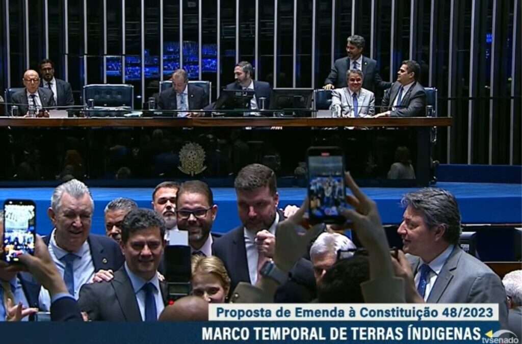 OPAN: Retrocesso votado em urgência: Senado desafia a Constituição e aprova a PEC do Marco Temporal