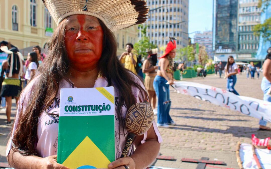 APIB: NOSSO FUTURO NÃO ESTÁ À VENDA: A RESPOSTA SOMOS NÓS