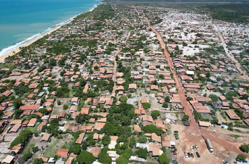 FOLHA DE S. PAULO: Juiz cobra ligação elétrica em terra indígena arrendada para pousadeiros em Caraíva (BA)