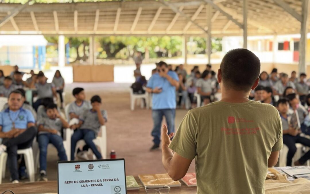 ISA: Rede de Sementes dos Coletores da Serra da Lua promove ciclo de palestras com alunos indígenas em Roraima