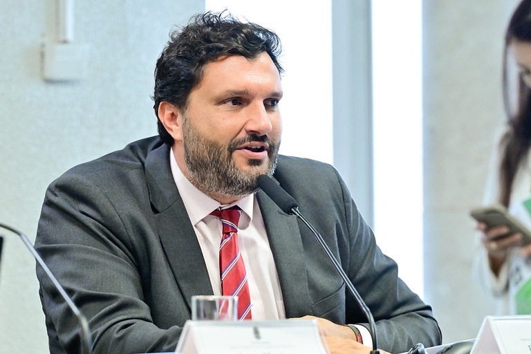 MDHC: MDHC apresenta políticas para crianças e adolescentes indígenas em audiência pública no Senado Federal