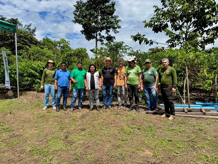 FUNAI: Em Rondônia, Funai apoia ação de fortalecimento da produção de café do povo Paiter Suruí