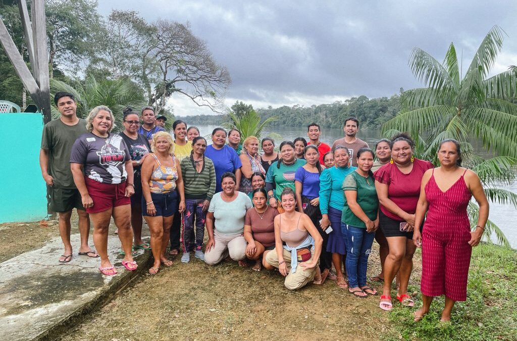 IEPÉ: Amim e Sementes do Araguari recebem prêmio “Guardiãs da Sociobiodiversidade”