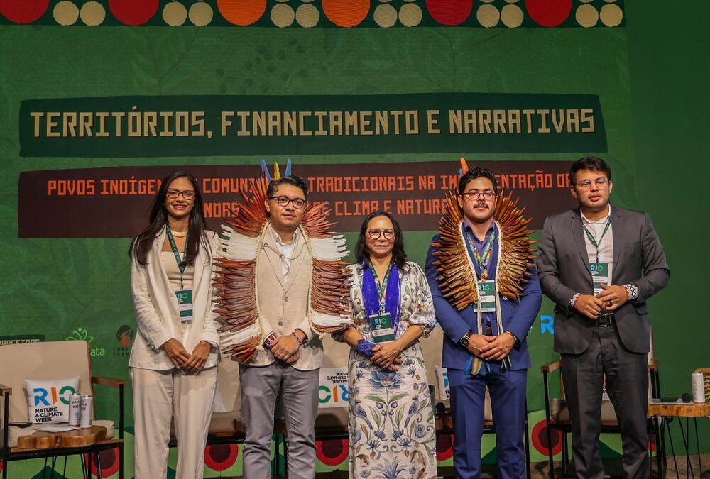 FUNAI: Funai enfatiza a importância dos povos indígenas e da demarcação territorial para a proteção do meio ambiente durante evento internacional no Rio de Janeiro