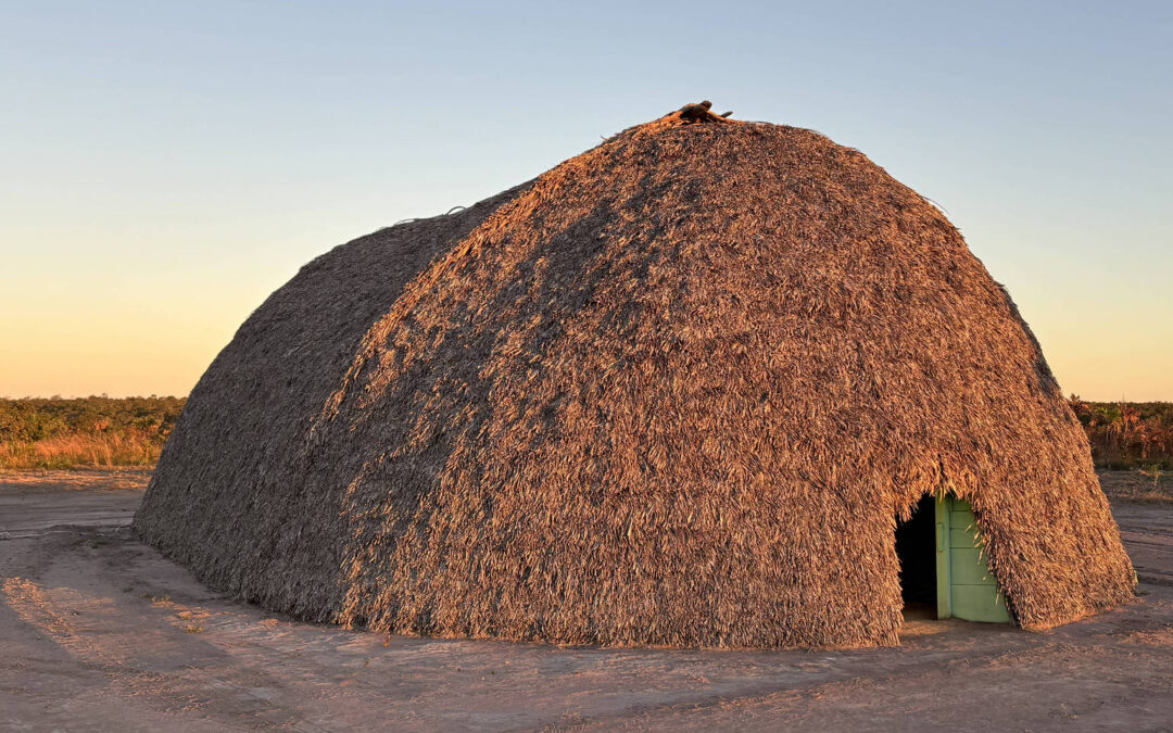 FOLHA DE S. PAULO: Visita a terra indígena tem banho de rio e contação de histórias à beira da fogueira