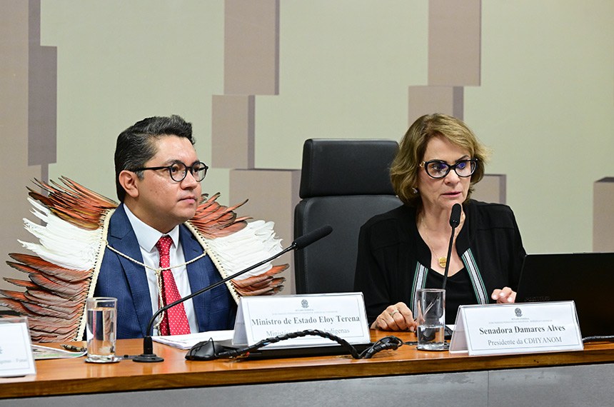 SENADO: Debatedores cobram transparência na aplicação de recursos para os ianomâmis