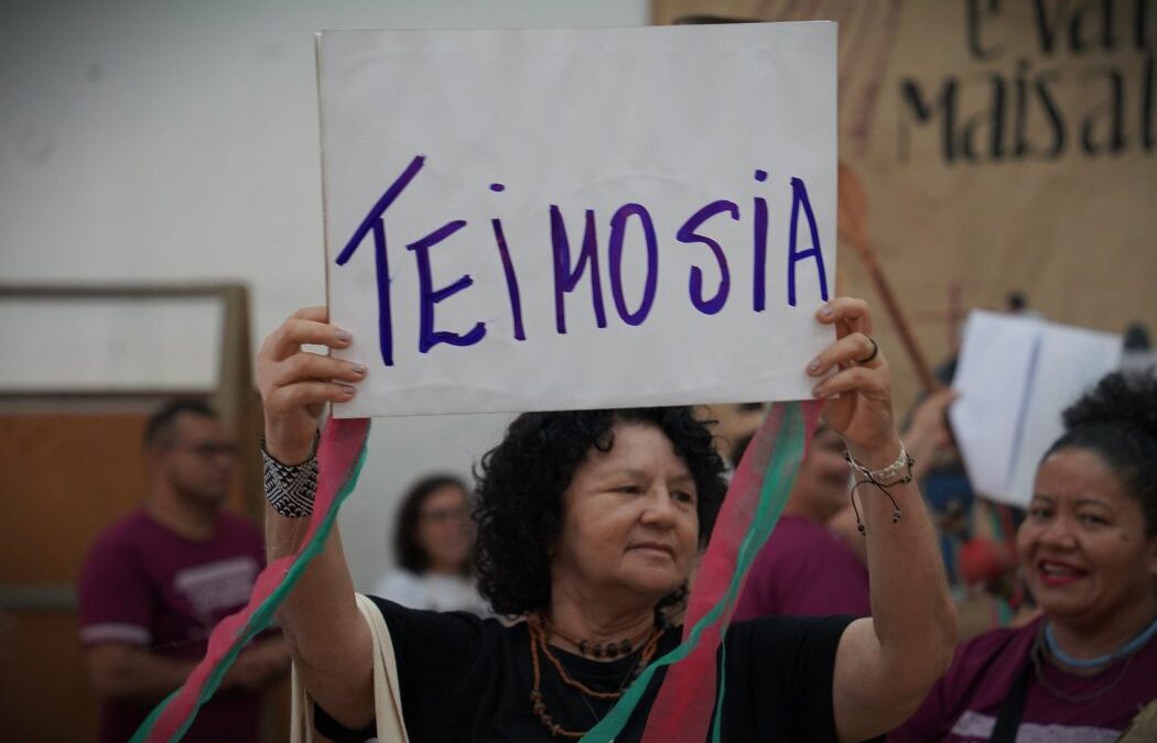 CIMI: Retomar a terra é retomar a vida: povos indígenas reafirmam a força da resistência em Seminário