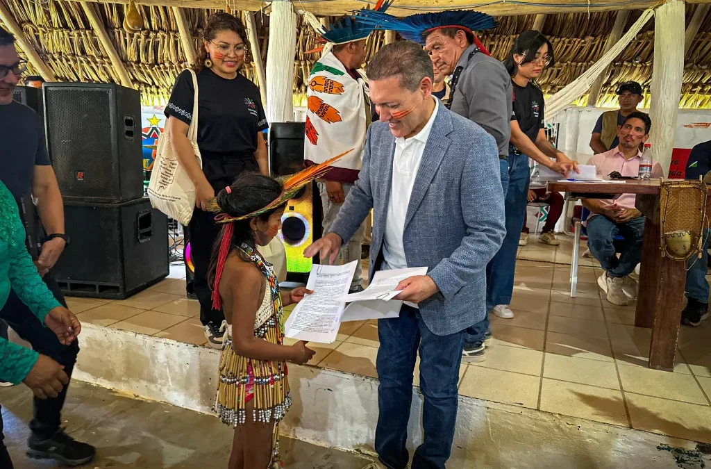 CIR: Povos indígenas de Roraima entregam carta de reivindicações ao ministro Nunes Marques, no documento consta a preocupação das lideranças sobre o Marco Temporal, à proteção territorial, mineração e participação política